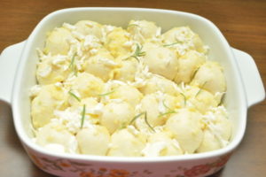 cheesy garlic pull apart rolls