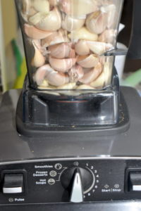 garlic cloves in vitamin