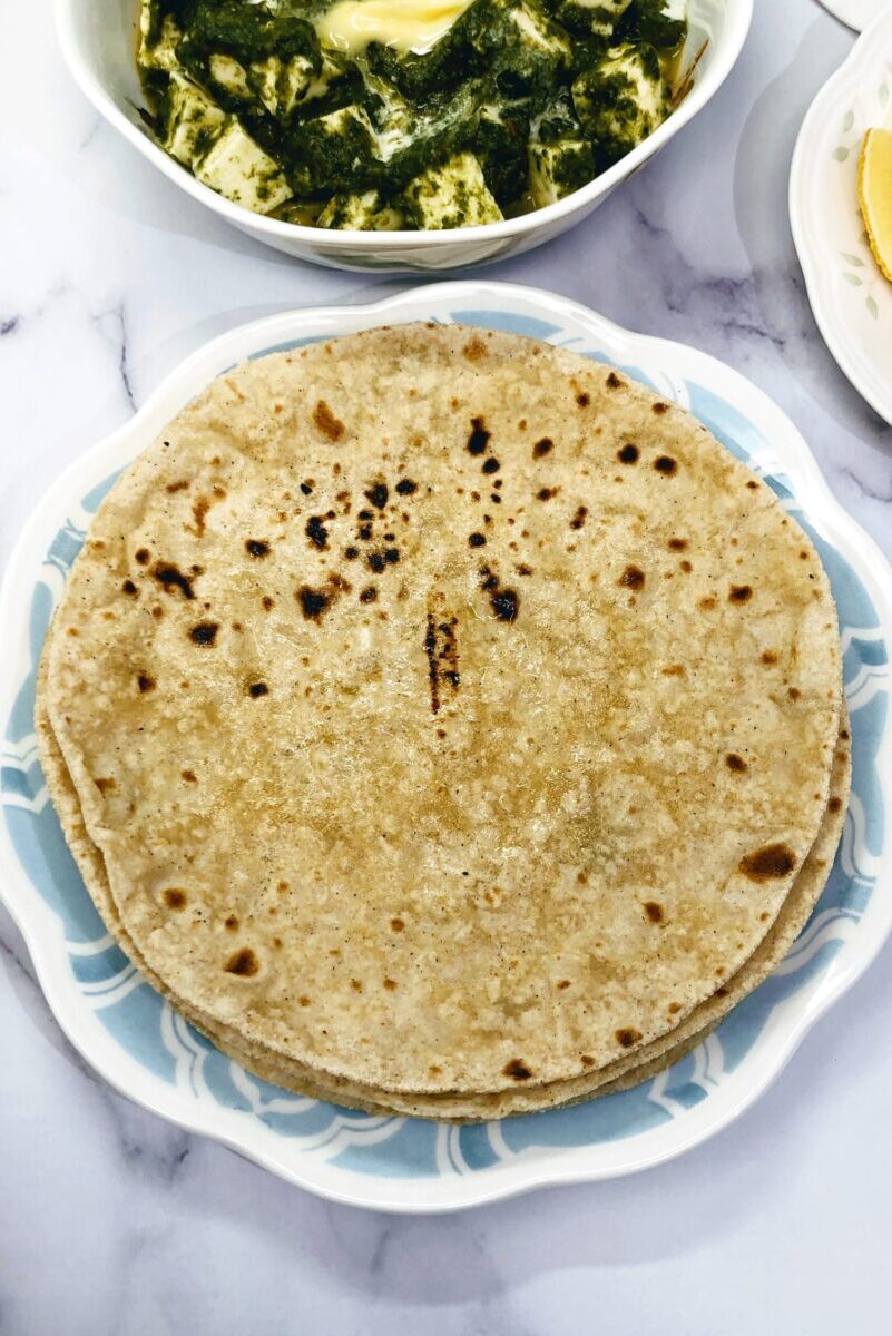 roti stacked in a plate