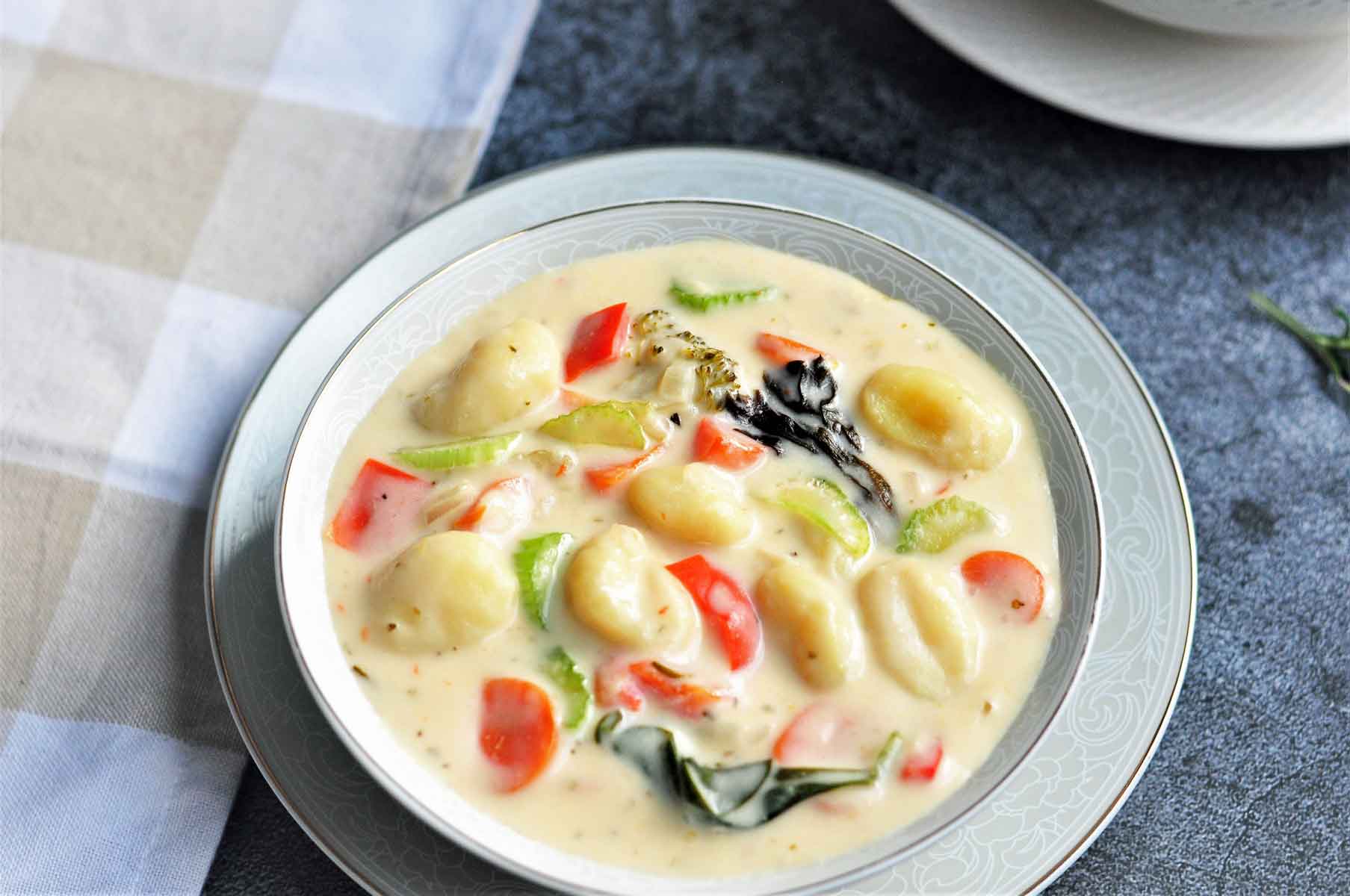 Instant Pot Gnocchi Soup (Vegetarian) - Culinary Shades