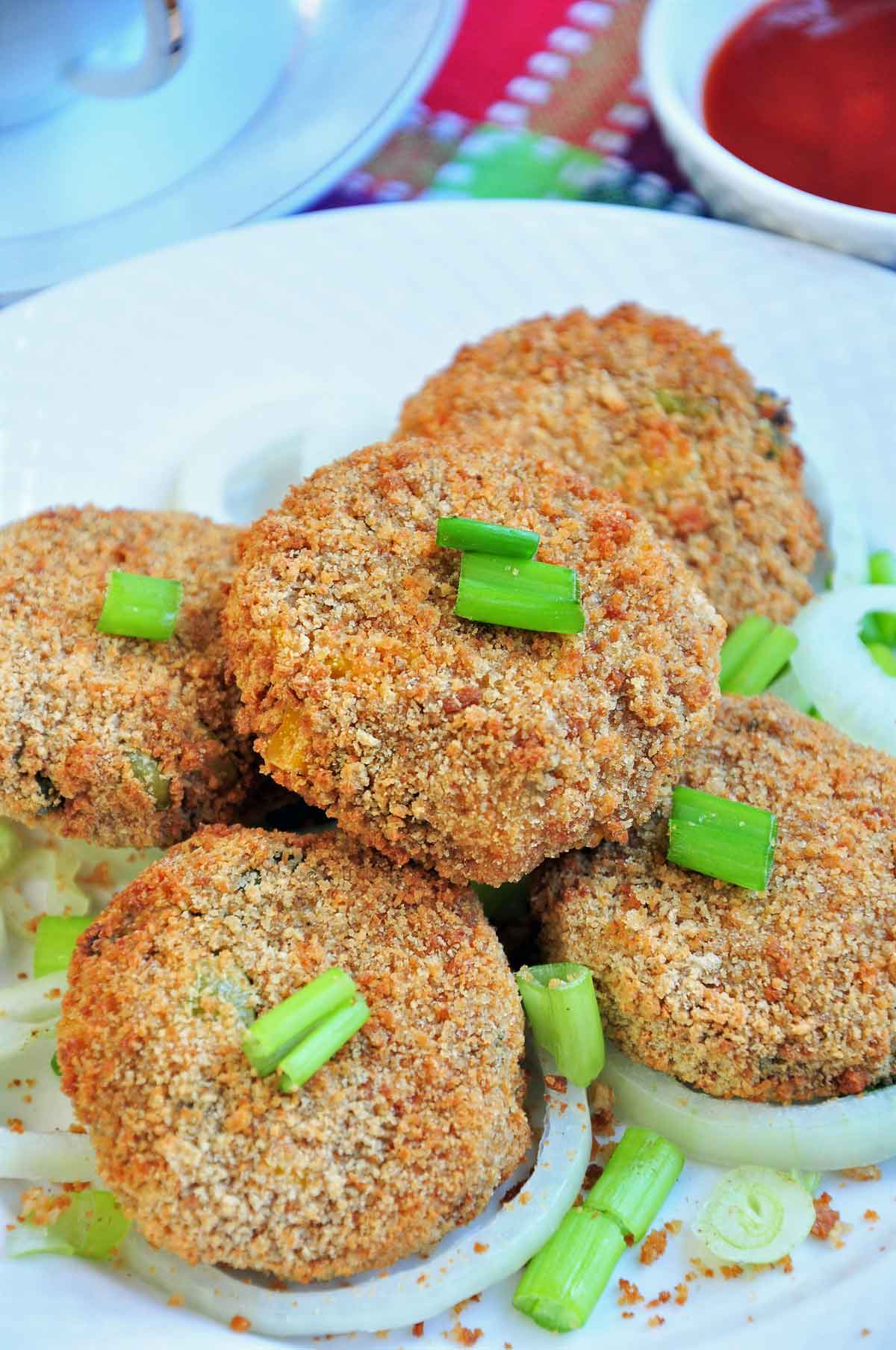 Vegetable cutlet served in a plate.
