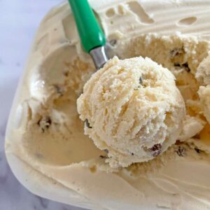 Kaju Draksh (Cashew Raisin) Ice Cream - Culinary Shades